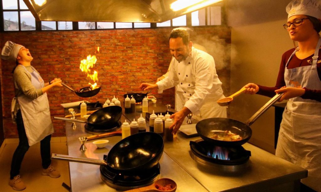 CUSCO-COOKING-CLASS-LUNCH-GALERIA-1400×840