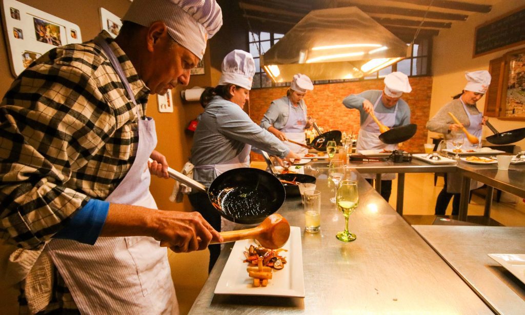 CUSCO-COOKING-CLASS-LUNCH yvana