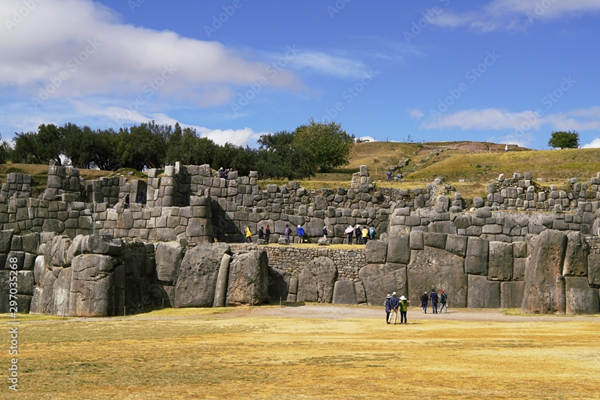 SACSAYHUAMAN CON SIZE