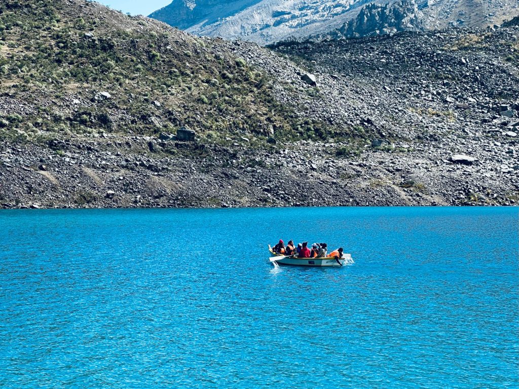 bote-rocotuyoc HUARAZ.TOURS