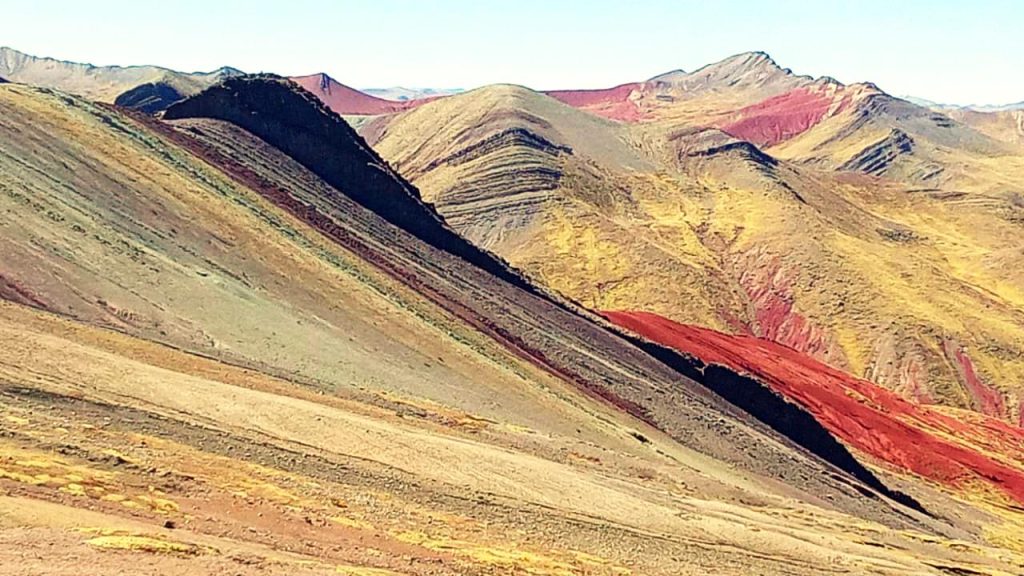 montaña colorida paisaje